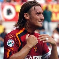 Totti Tak Yakin Bisa Main